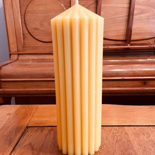 Elegant Ribbed Display Candle