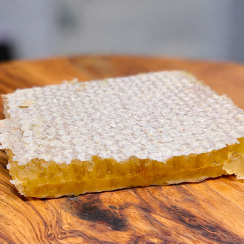 Cut comb honey